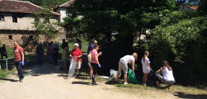 Се чистеа реките во Слоештица