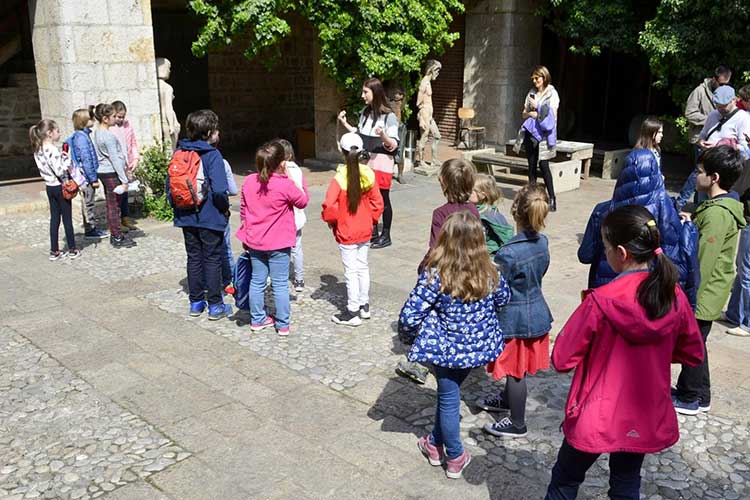 Grad za site im pokaza na decata kako da se saka i cuva Skopje 1